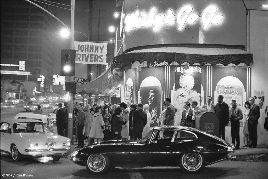 1964 Whisky A Go Go - photo by: Julian Wasser